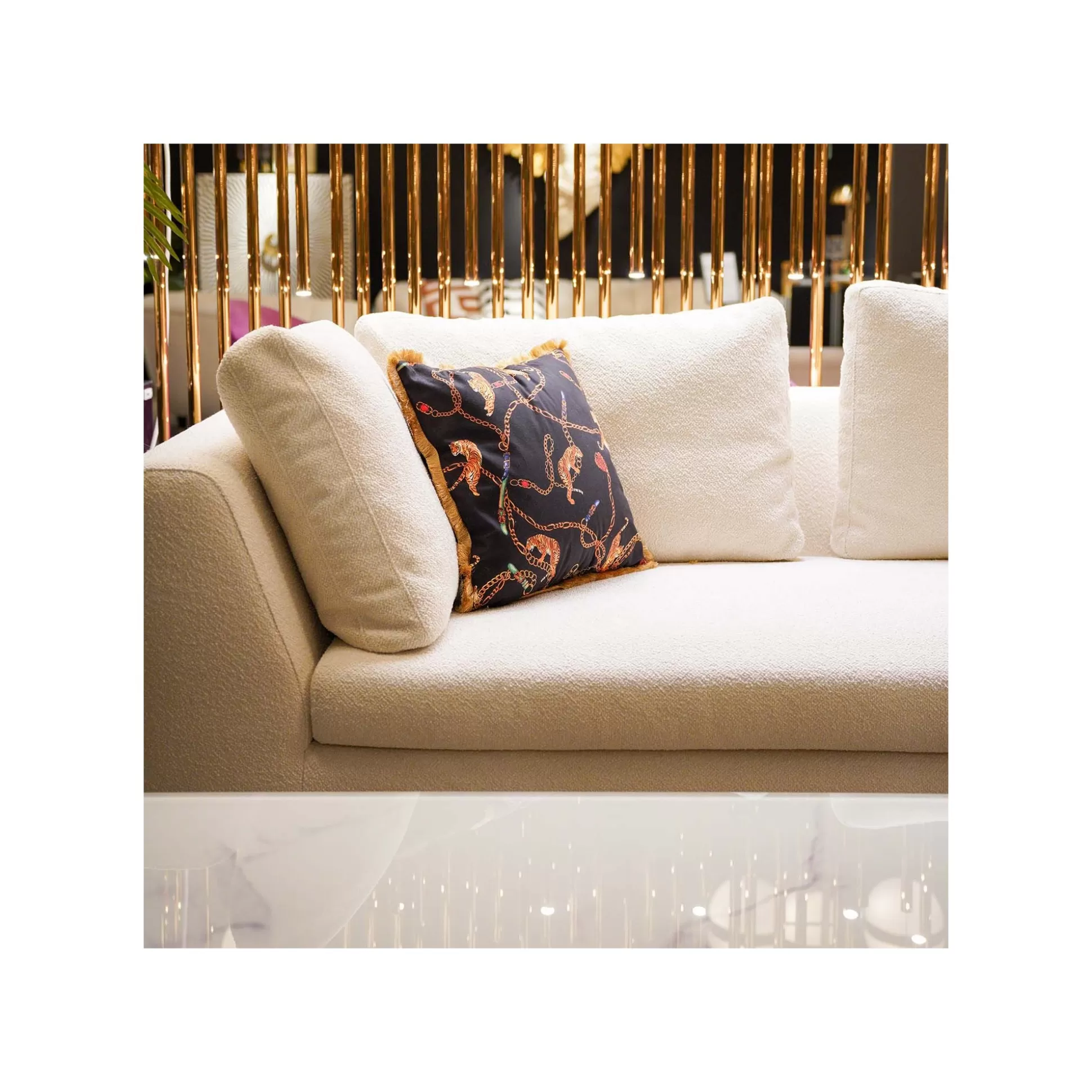 Coussin Noir Tigres Et Chaînes ^KARE Design Best Sale